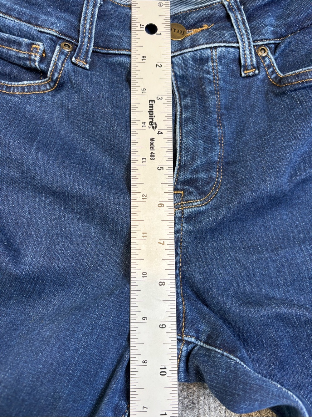 NYDJ Marilyn Straight Jeans Size 4 Quinn Blue Lift Tuck Stretch Denim EUC - Picture 7 of 11